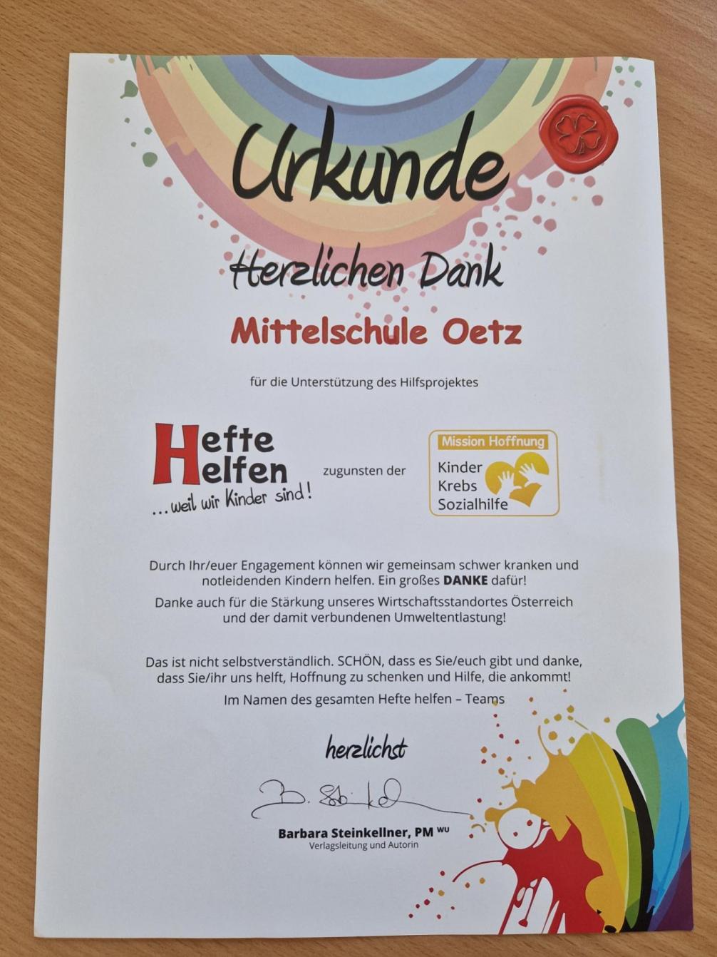 © Karolin Schwarz-F. | Bildquelle: Karolin Schwarz-F. | Urheber:in: Karolin Schwarz-F. Hefte helfen